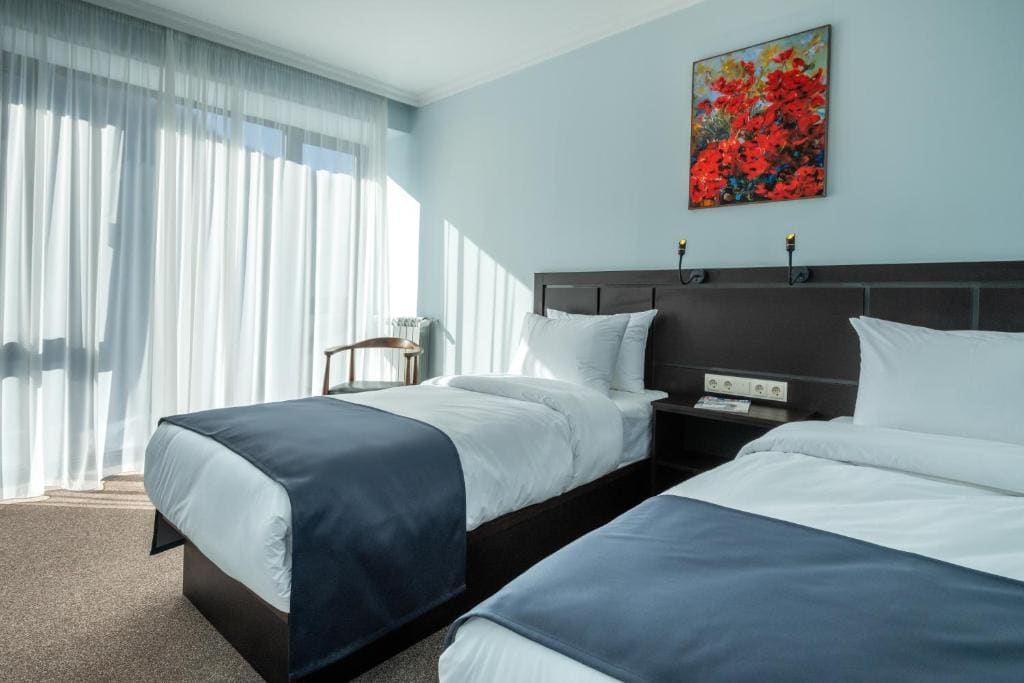 Standard King Room room - Image 2