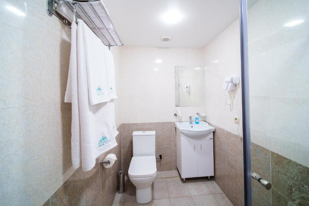 Standard Double Room room - Image 3