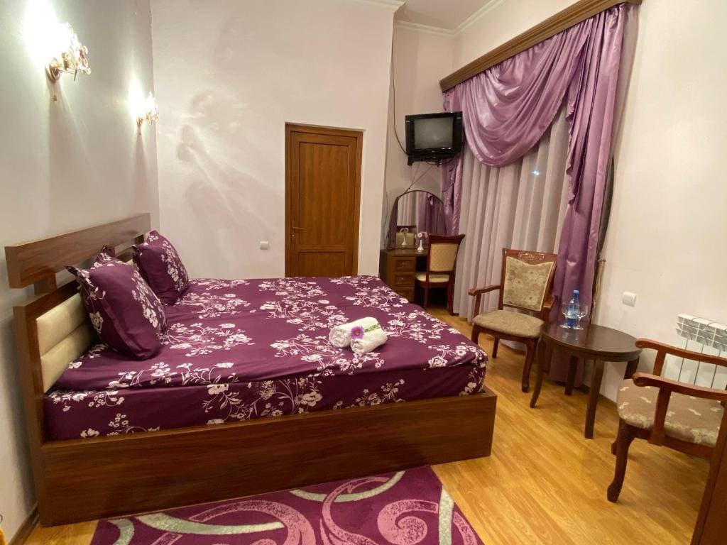 Standard Double or Twin Room room - Image 1