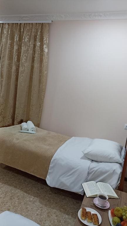 Family Room with Balcony room - Image 2