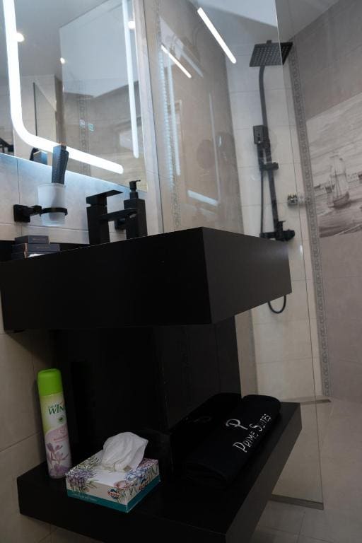Standard Double Room room - Image 2