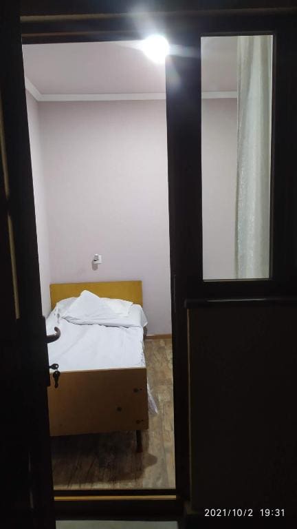 Double Room with Garden View room - Image 2