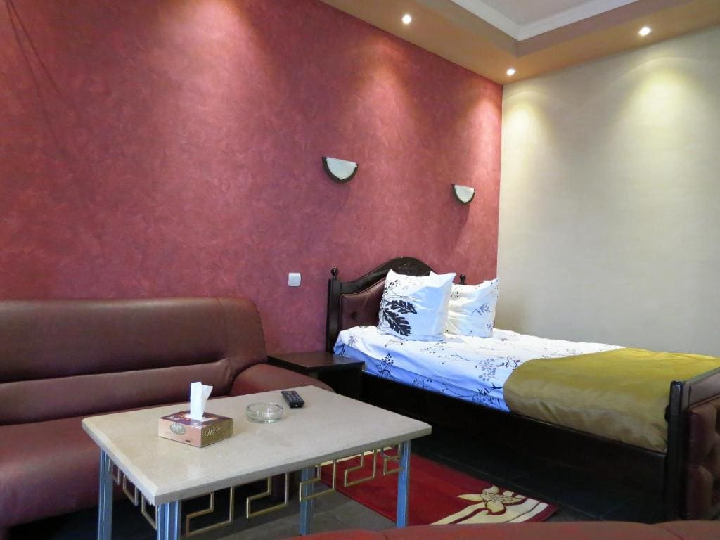 Standard Double or Twin Room room - Image 2