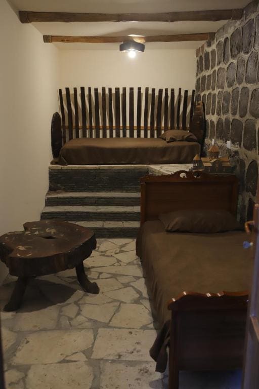 Twin Room with Bathroom room - Image 1