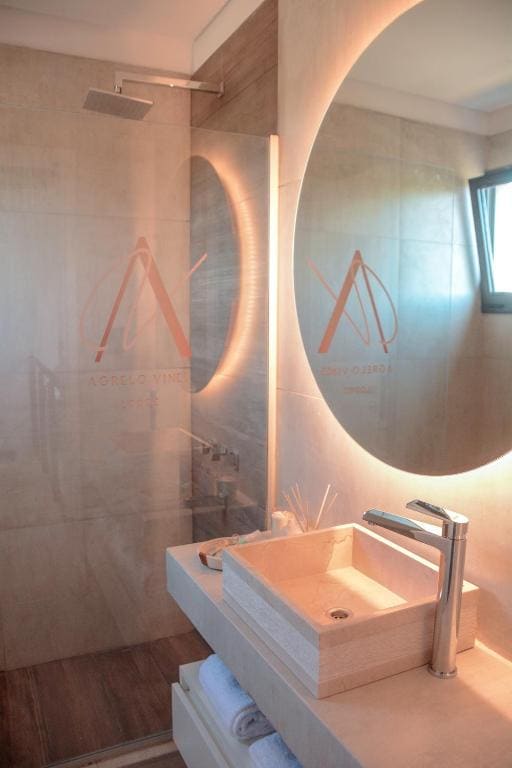 King Suite room - Image 2