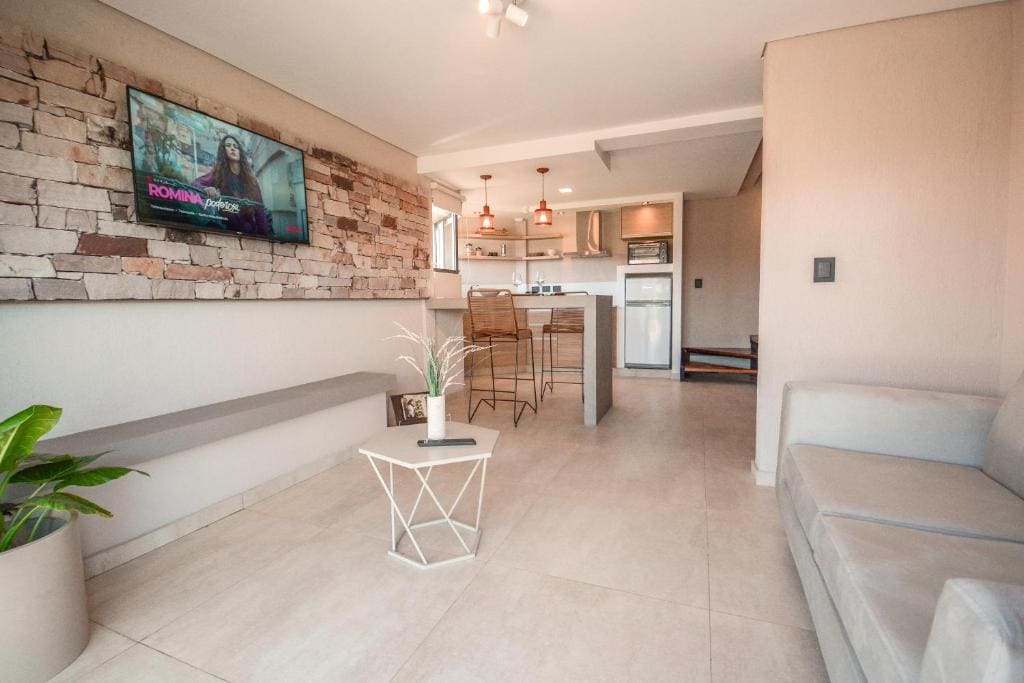 King Suite room - Image 3