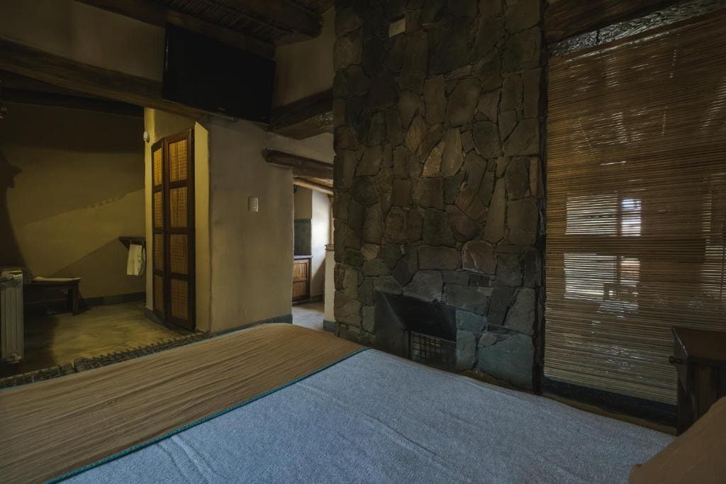Bungalow with Patio room - Image 3