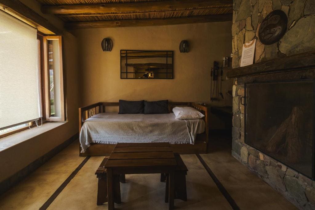 Bungalow with Patio room - Image 2