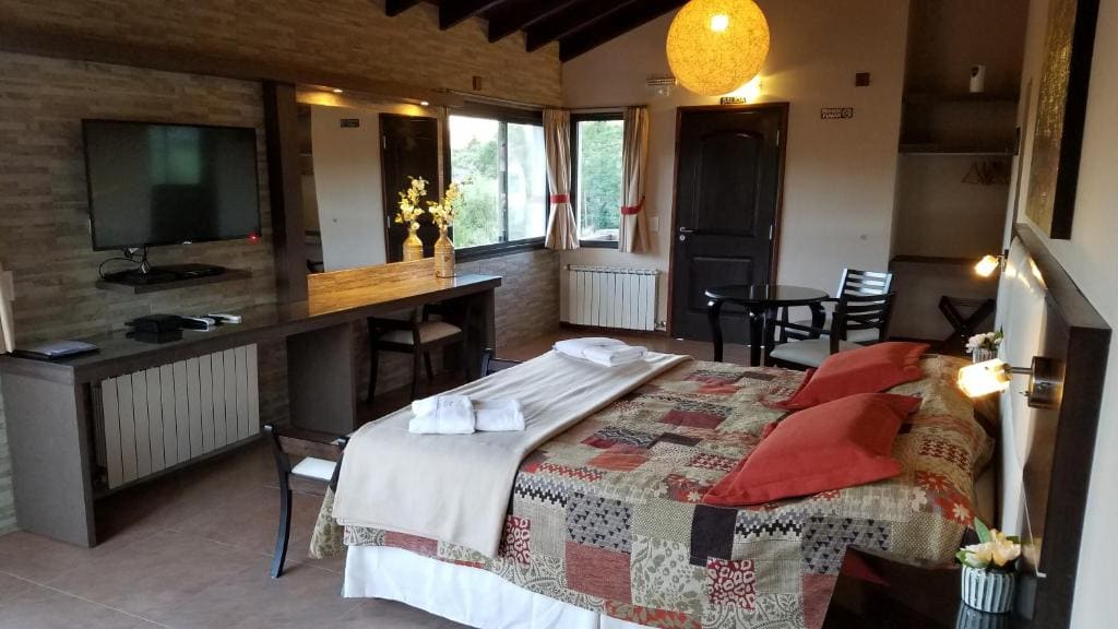 Deluxe Suite room - Image 1
