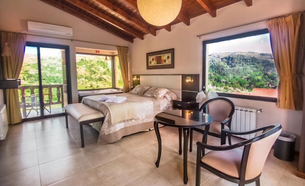 Suite room - Image 1