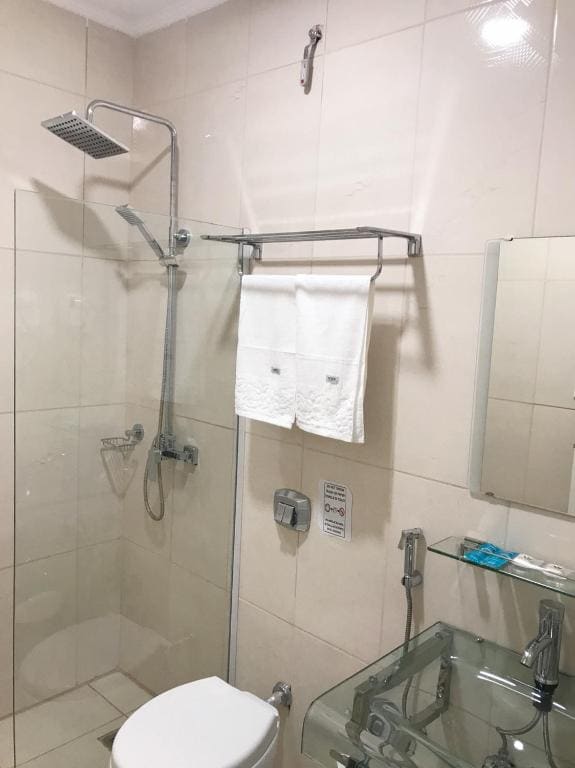 Standard Triple Room room - Image 2