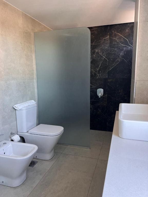 Suite room - Image 3