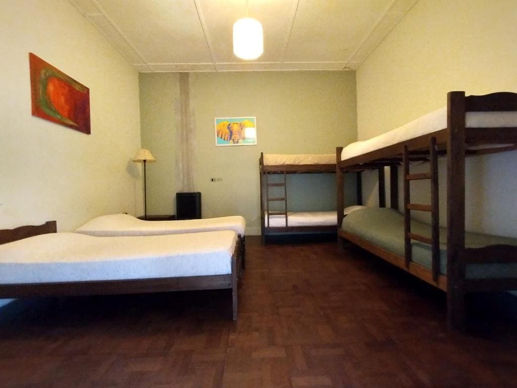 Family Room with Private Bathroom room - Image 1