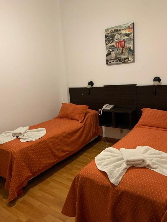Twin Room room - Image 1