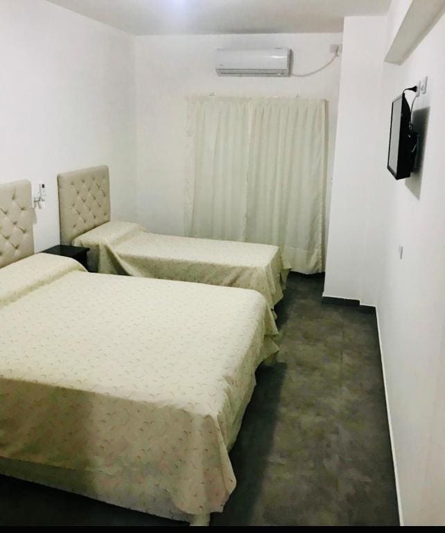 Comfort Triple Room room - Image 3