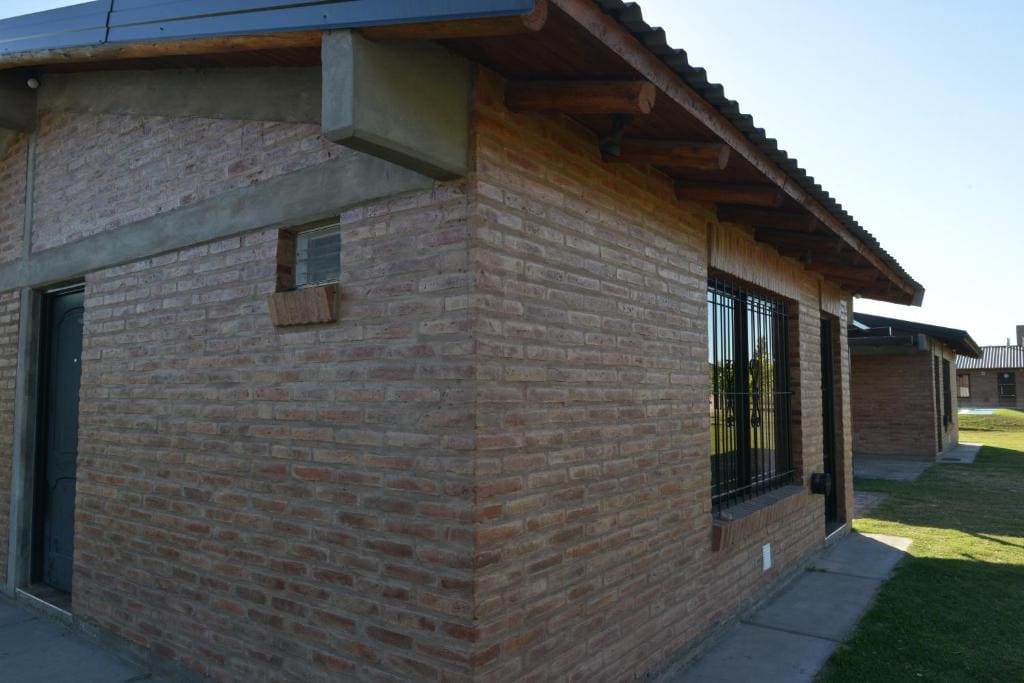 One-Bedroom House room - Image 2