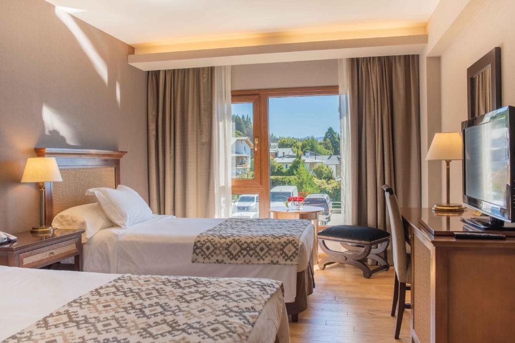 Standard Twin Room room - Image 2