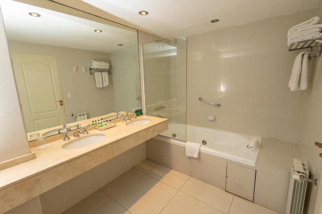 Grand Comfort Room room - Image 3