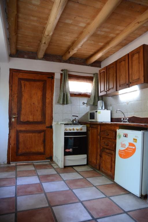 One-Bedroom Cottage room - Image 3