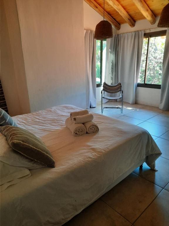 King Suite room - Image 2