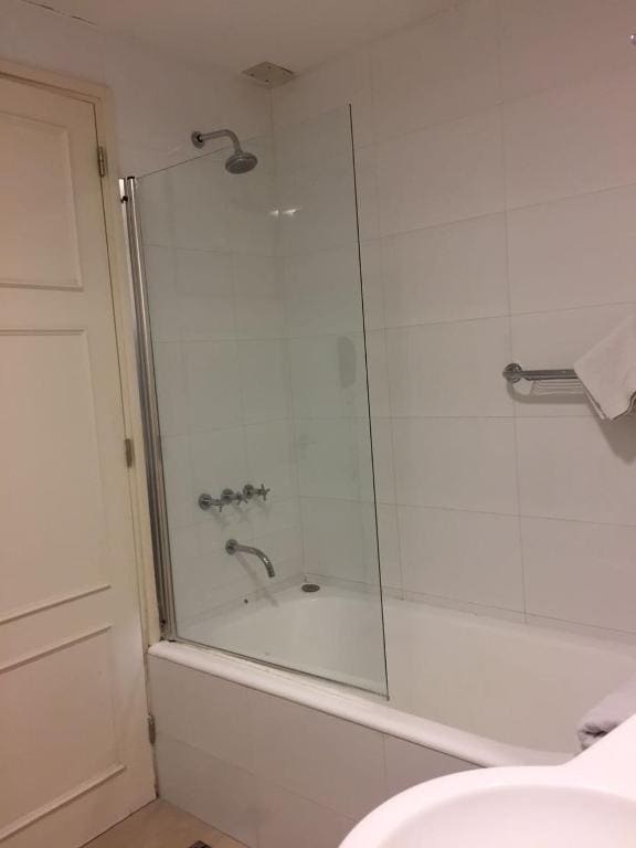 Superior Twin Room room - Image 3