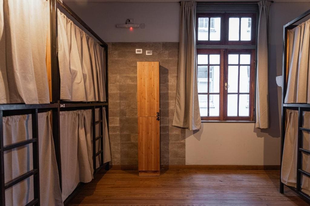 Bed in 6-Bed Mixed Dormitory Room room - Image 1