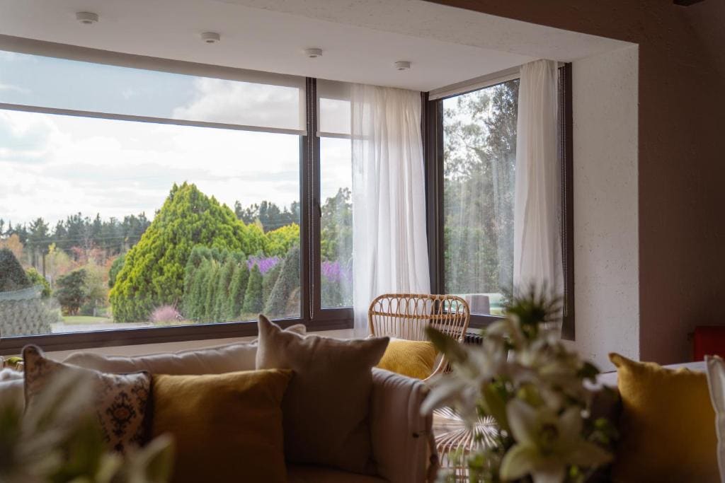 Deluxe Suite room - Image 3