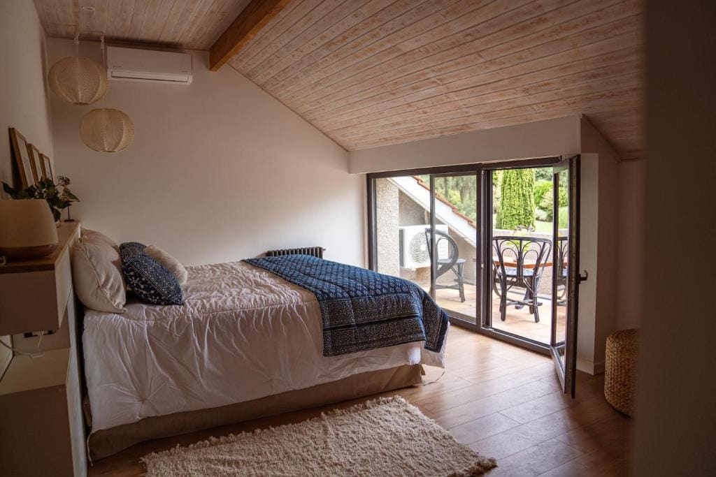 Superior Double or Twin Room with Garden View room - Image 2
