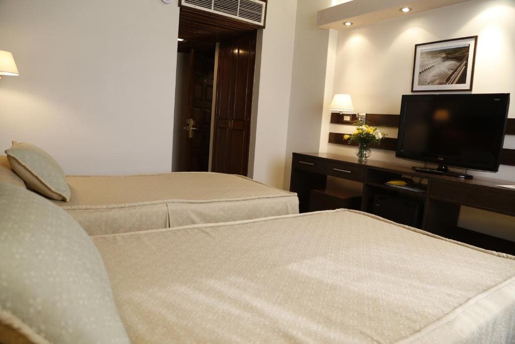 Twin Room room - Image 2