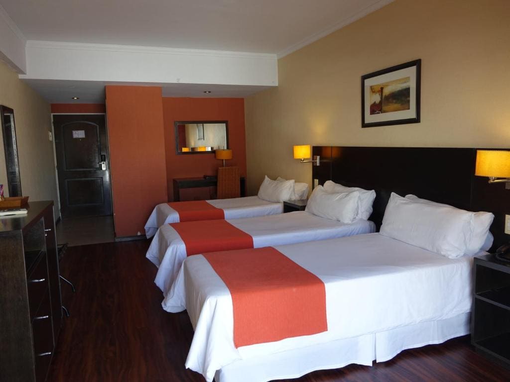 Standard Triple Room room - Image 1