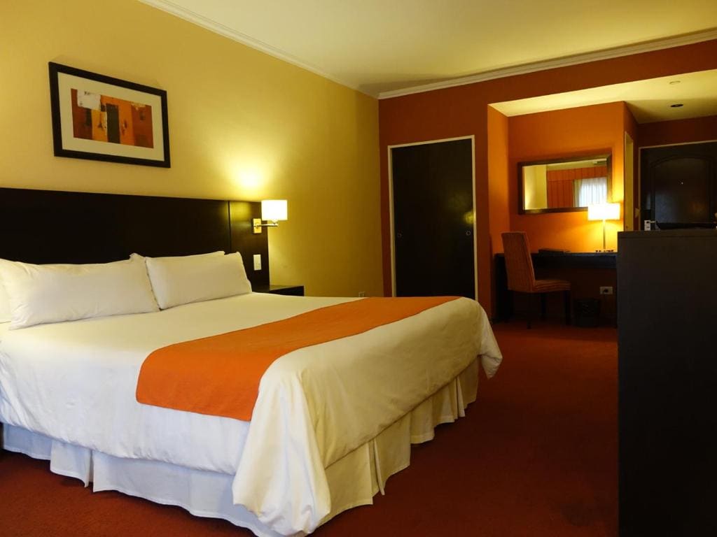 Standard Double or Twin Room room - Image 1
