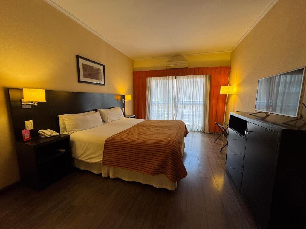 Standard Double or Twin Room room - Image 3