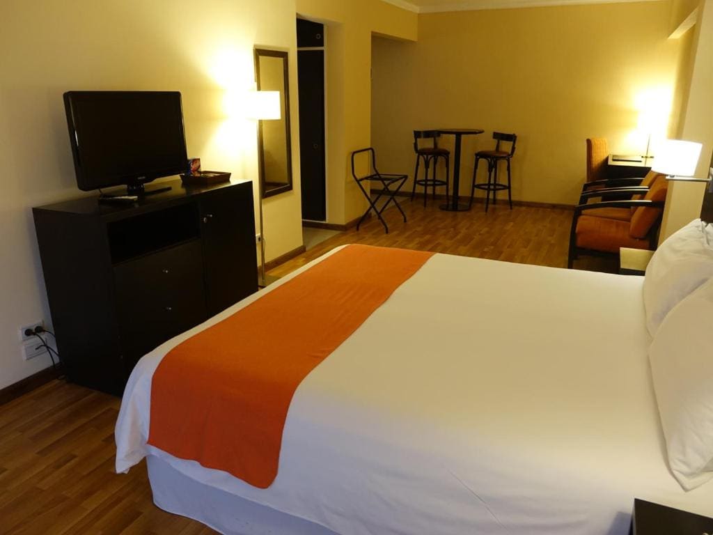 Suite room - Image 3