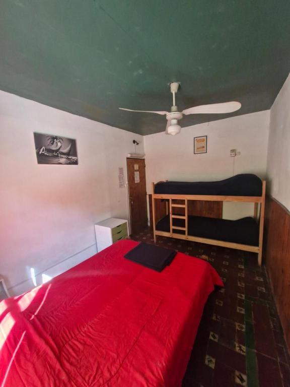 Family Room with Private Bathroom room - Image 1