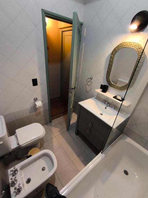 Classic Quadruple Room room - Image 3