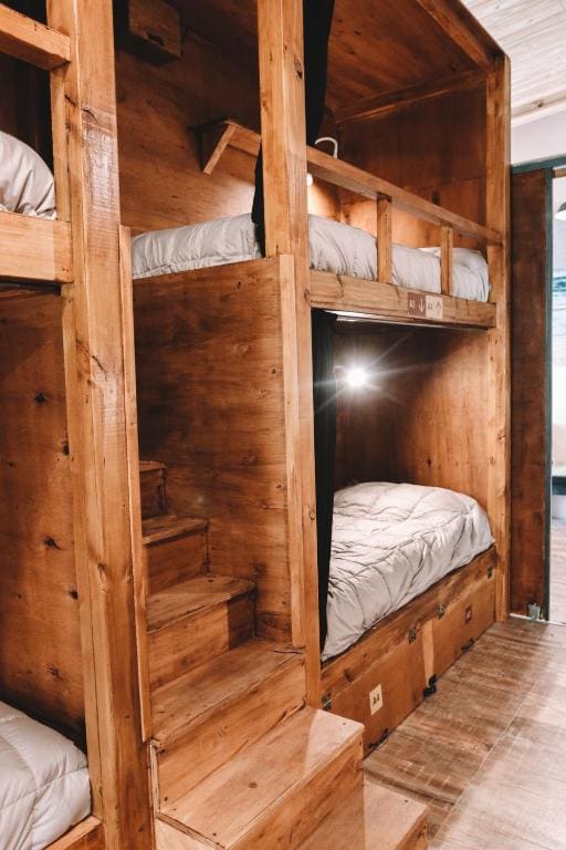 Single Bed in Dormitory Room room - Image 3