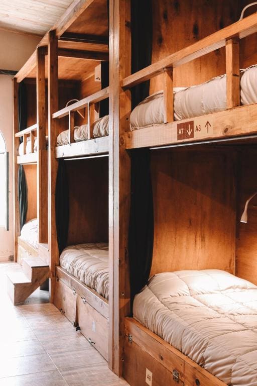 Single Bed in Dormitory Room room - Image 1