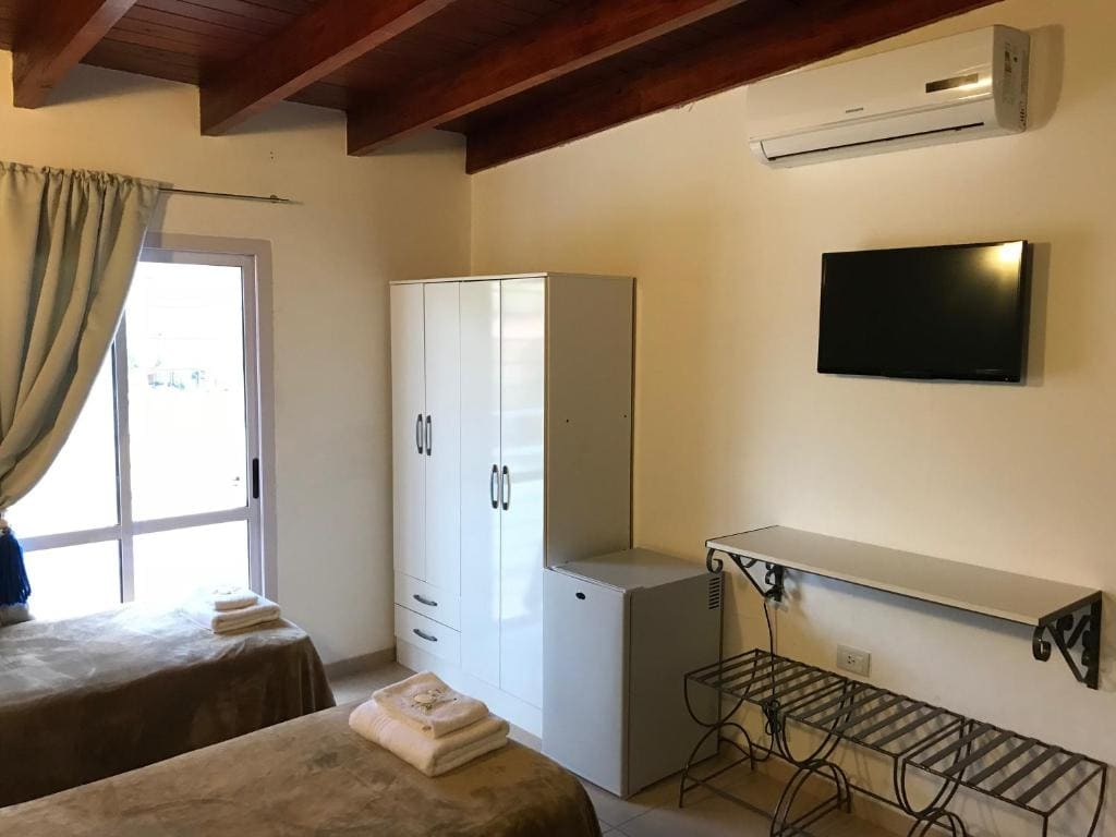 Quadruple Room room - Image 3