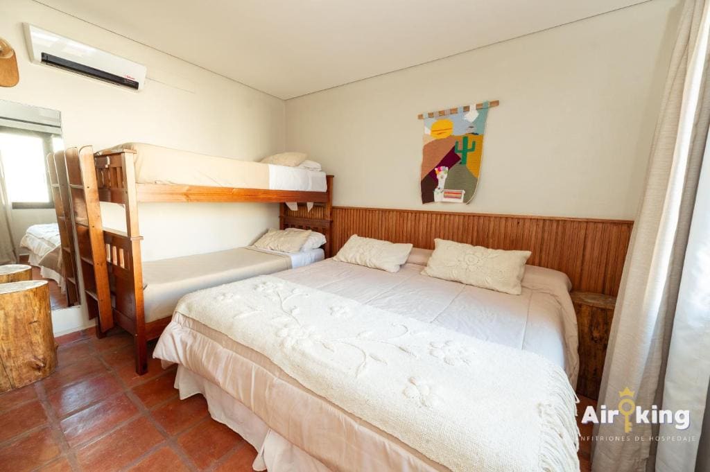 Quadruple Room with Private Bathroom room - Image 3