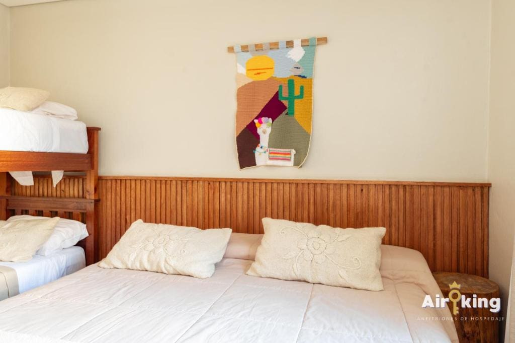 Standard Triple Room room - Image 2