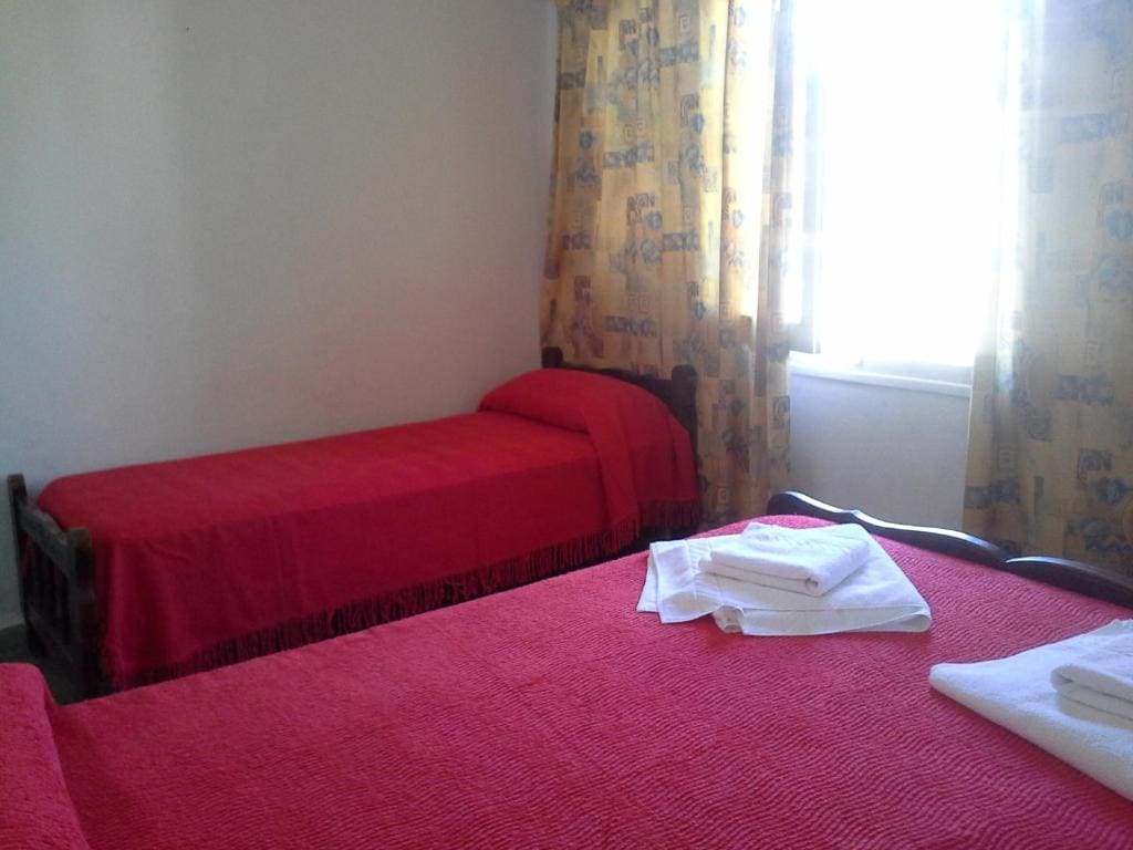 Room room - Image 3