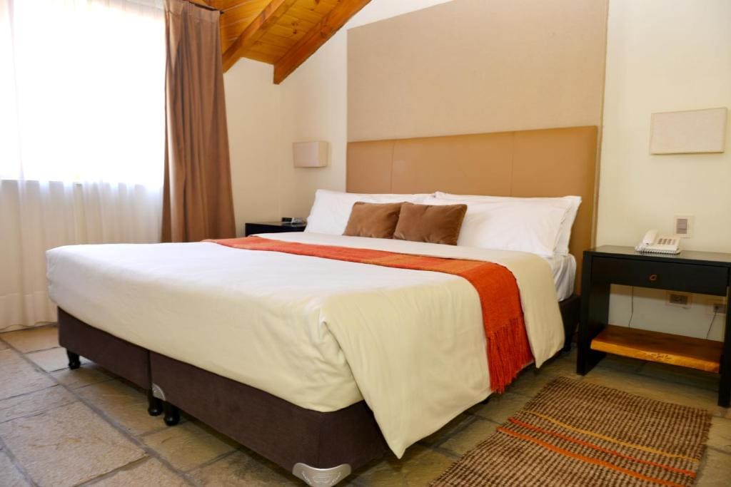 Three-Bedroom Chalet room - Image 1
