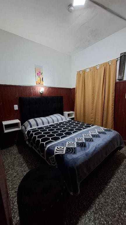 Double Room with Private Bathroom room - Image 3