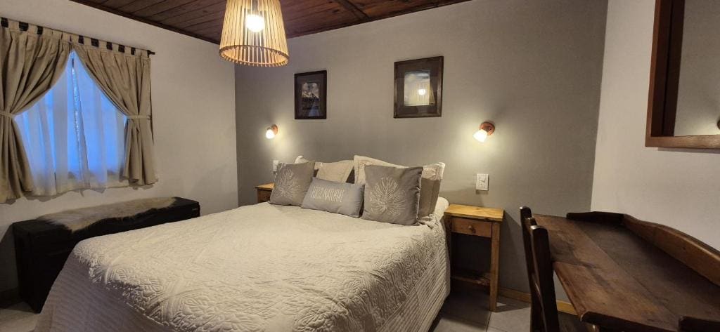 Standard Double or Twin Room room - Image 1