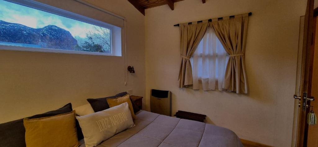 Superior Double or Twin Room with Mountain View room - Image 3