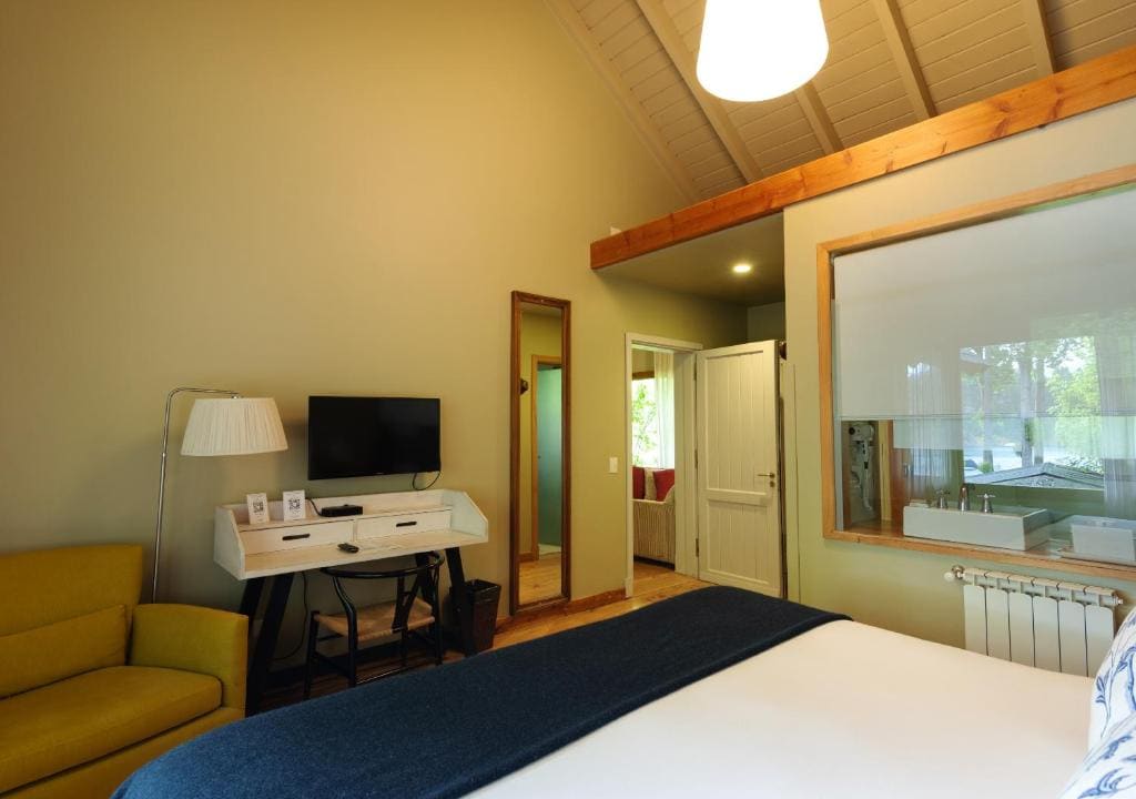Superior Double Room room - Image 2