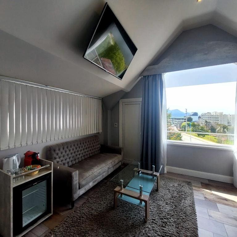Penthouse Suite room - Image 2