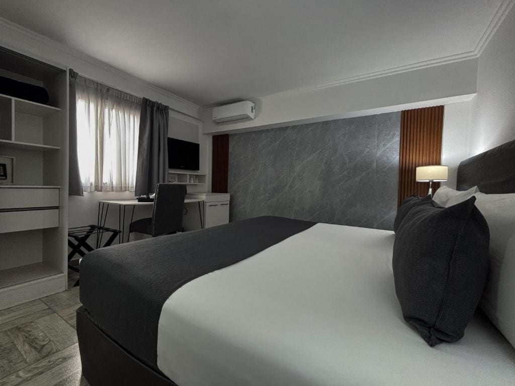 Classic Double Room room - Image 2