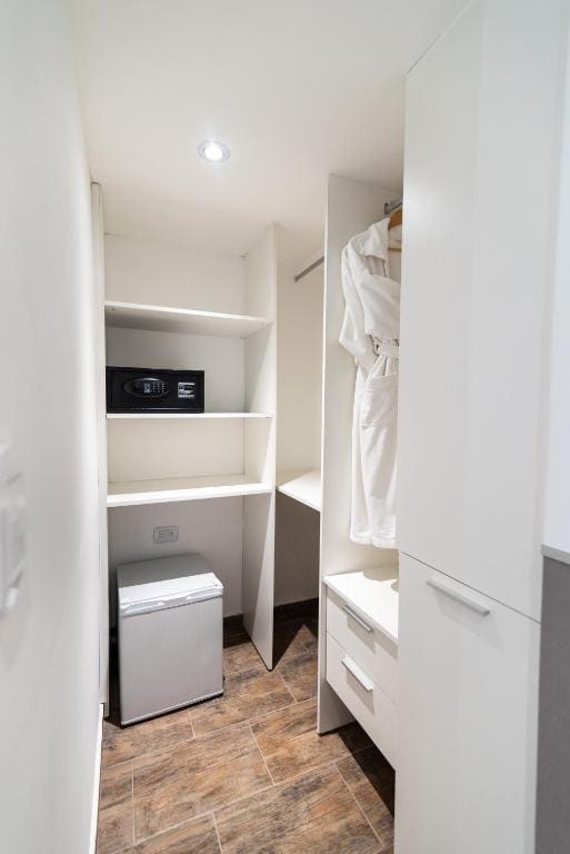 Deluxe Room room - Image 3