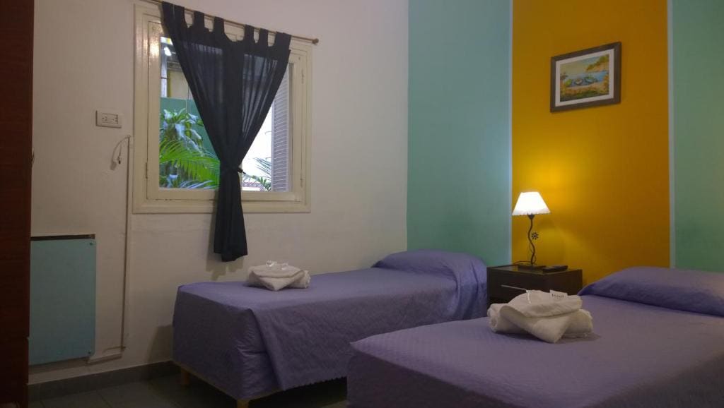 Standard Twin Room room - Image 2
